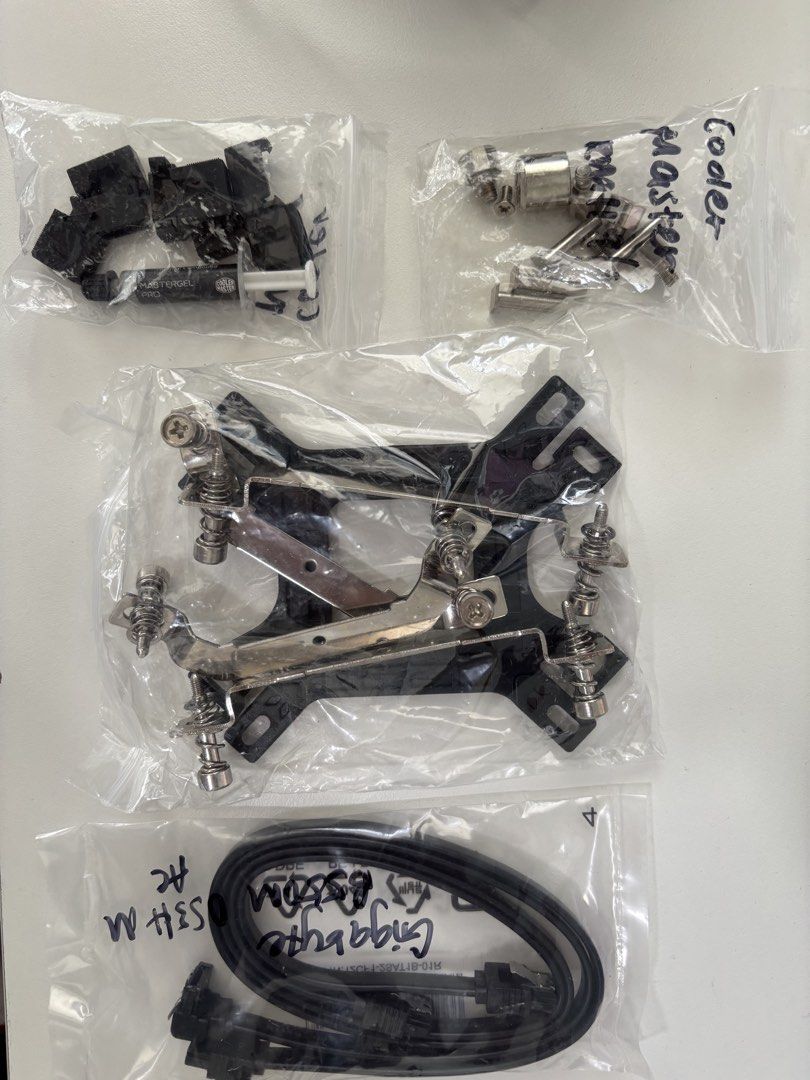 AMD Wraith Stealth Cooler + SATA/Spare Cables (Bundle)513406692136079363