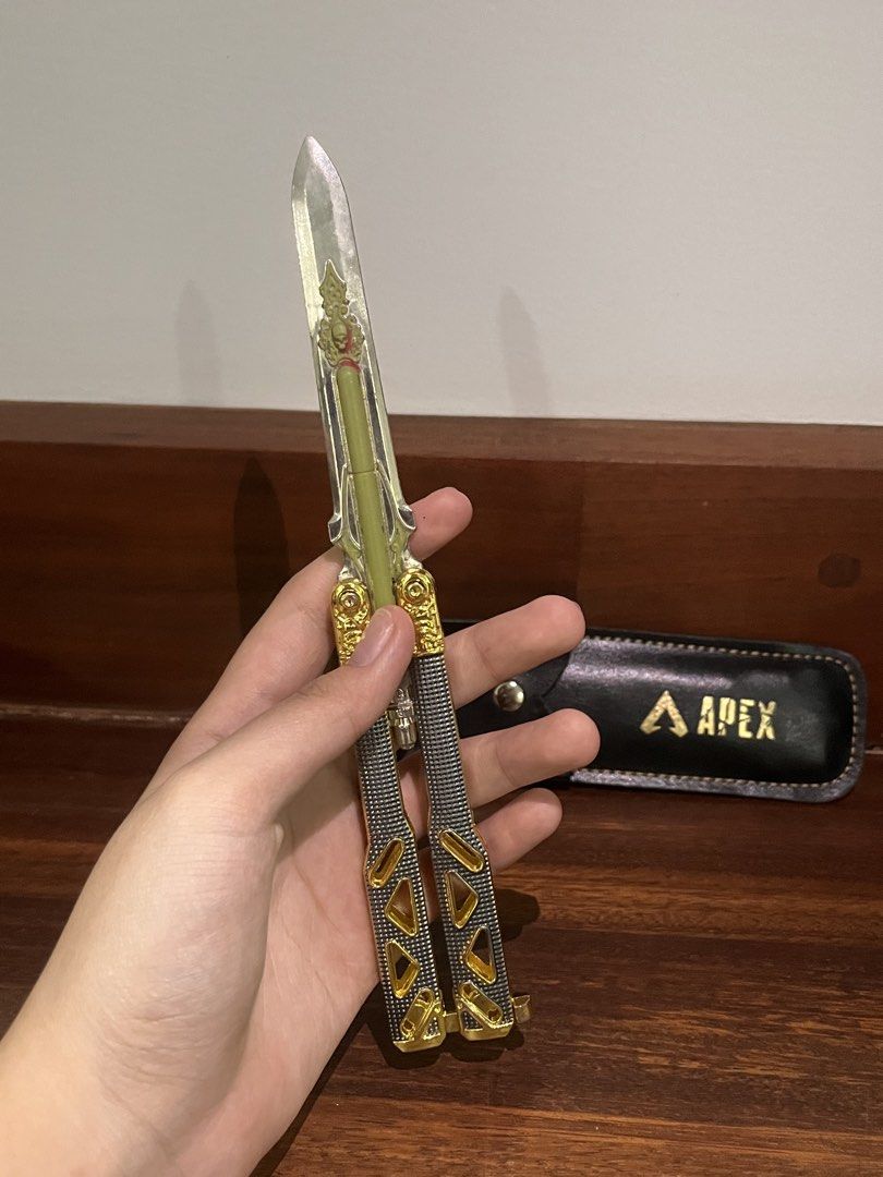 Apex Legends Heirloom Butterfly Knife (Category: Knives & Chopping Boards) located in Muntinlupa City. Submitted by ferndez (Listing ID 1450712392, Image 3). Description: Perfect for cosplay or collections Original butterfly knife (has weight to it).