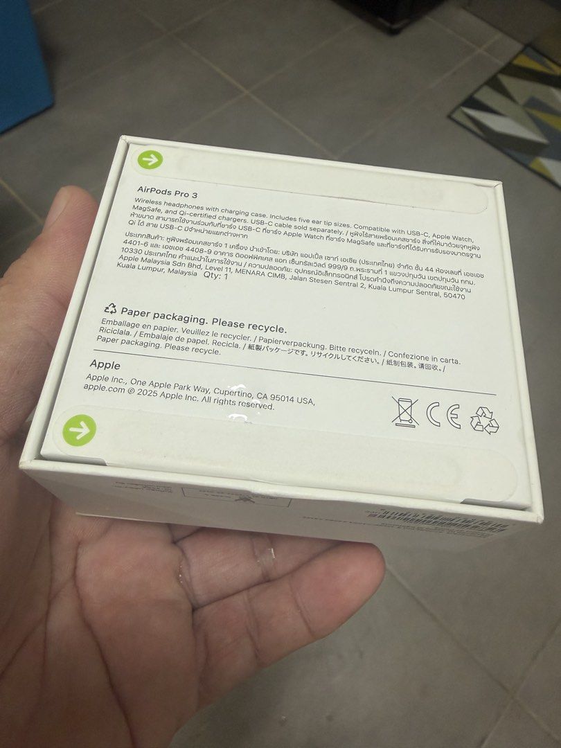 Apple AirPods Pro 3rd Generation (Category: Earphones) located in Kuala Lumpur. Submitted by alexfoooo (Listing ID 1450650664, Image 3). Description: - Apple AirPods Pro 3 with USB-C charging case original with seal box (new unit) - Compatible with USB-C - Feel free to ask any questions!.