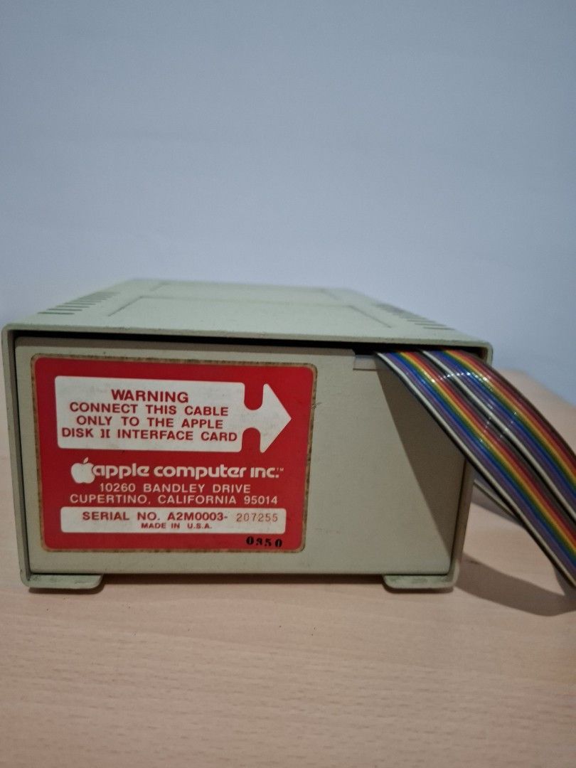 Apple Disk II Floppy Disk Drive with Cable513822791157032961