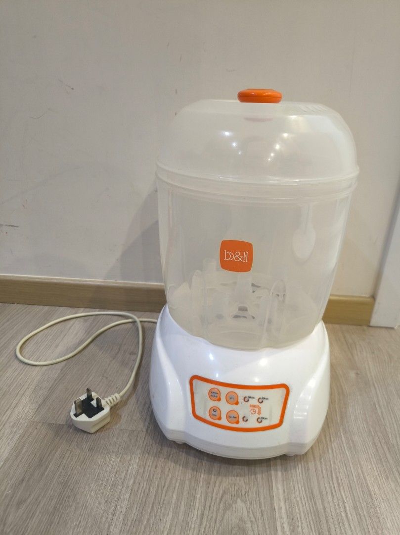 B&H 2合1 奶樽消毒烘乾機 （分類：護理及餵哺 - 母乳及奶瓶）位於 Hong Kong。 由 tristabbb 提交（商品編號 1450662627，圖片 1）。簡介： 功能正常。