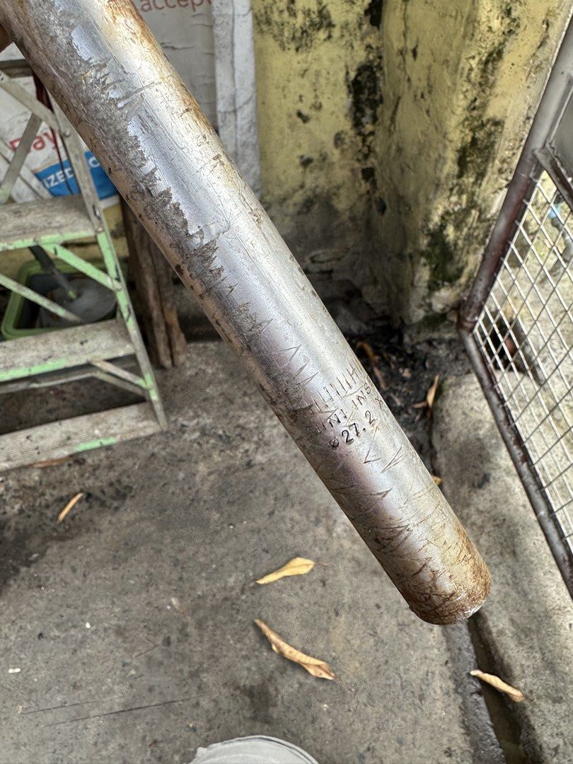 Bicycle Saddle and Seatpost (Category: Bicycles) located in Angono. Submitted by niragii.69 (Listing ID 1450678063, Image 2). Description: - bike saddle - Includes metal seatpost - Seatpost diameter: 27.2mm x 400 - Seatpost has insertion depth and diameter markings - Sold as a set.