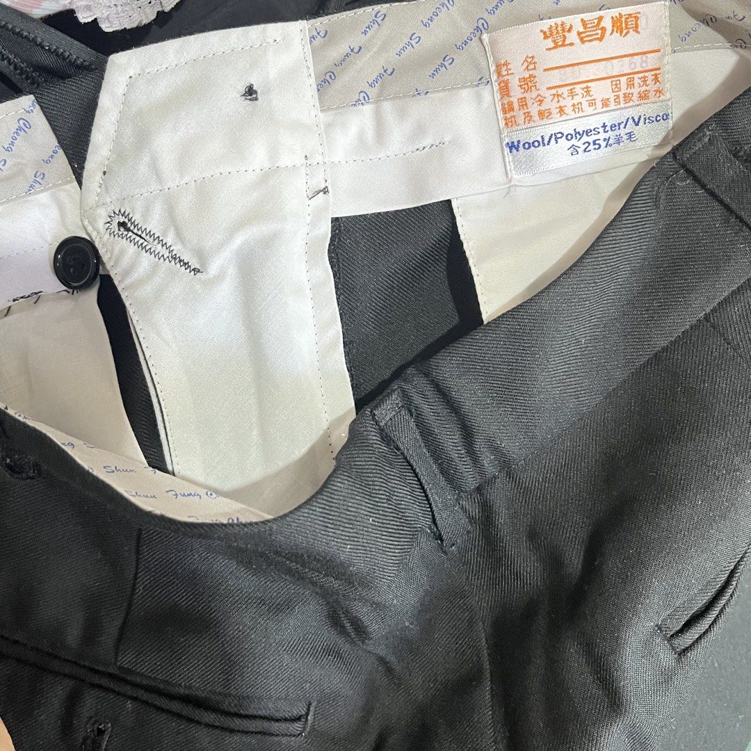 black office wear trouser (Category: Other Bottoms) located in Navotas City. Submitted by elslimft (Listing ID 1450552404, Image 2). Description: size 24, 36.5 length.