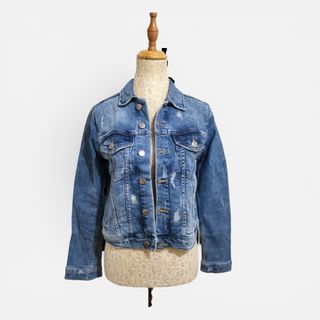 (Category: ) located in . Submitted by stylefigjam (Listing ID 1450536634, Image 1). Description: .
