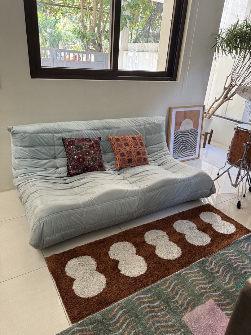 Blue Togo Couch (Category: Sofas) located in Makati City. Submitted by cantstopshopping94 (Listing ID 1450593629, Image 3). Description: - Stylish Blue Togo Couch - Unique, plush design for maximum comfort - Perfect for lounging and relaxation - Adds a modern touch to any living space Only 1 year old! Negotiable .
