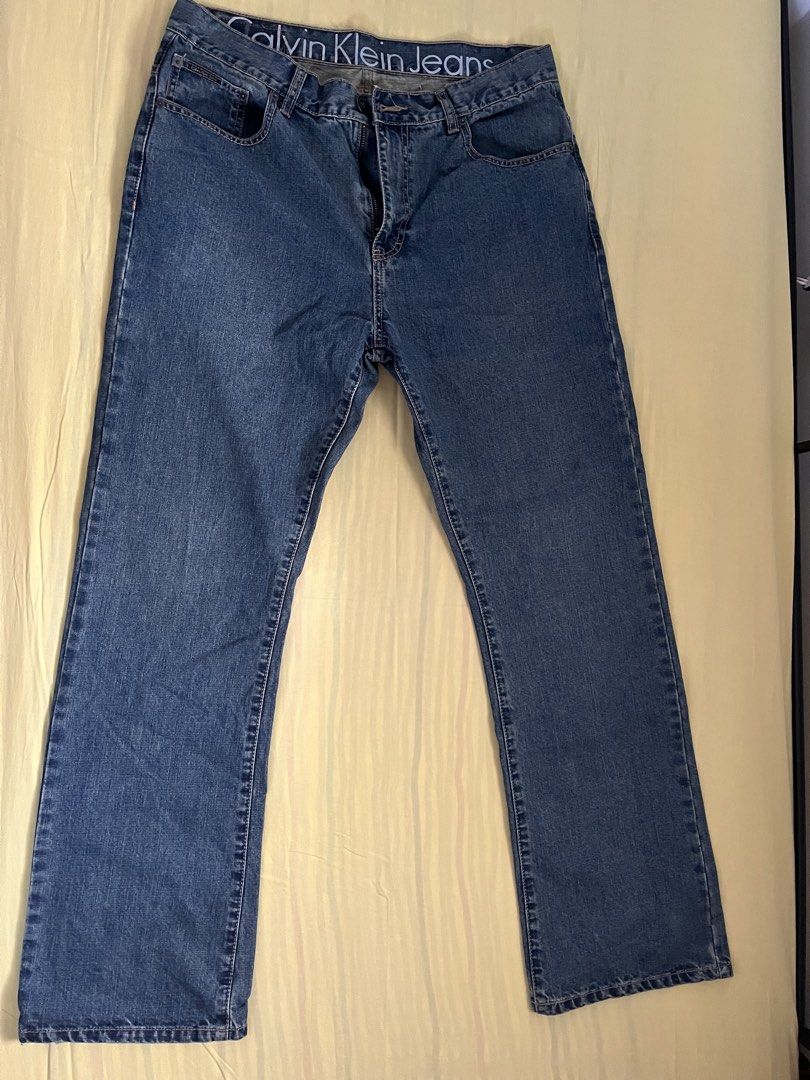 Calvin Klein Jeans & Abercrombie & Fitch Jeans Bundle (Category: Jeans) located in Roxas City. Submitted by la211 (Listing ID 1450618521, Image 1). Description: Calvin Klein Jeans (classic blue denim) straight cut Size: 34x37 Good as new No issue .
