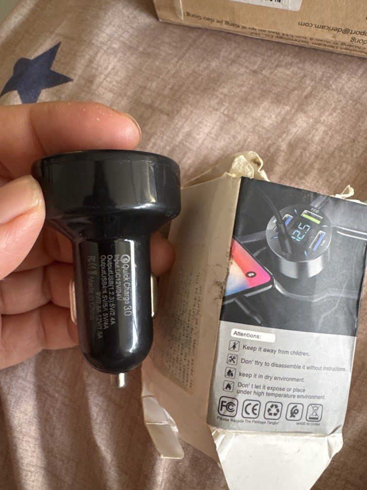Car charger513400755780341762