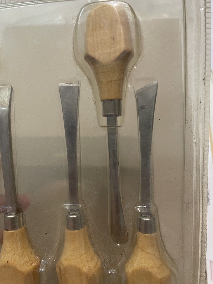 Carving tools (Category: Home Improvement Tools & Accessories) located in Johor Bahru. Submitted by yuu050 (Listing ID 1450600921, Image 3). Description: Never use and open because I bought wrong size.