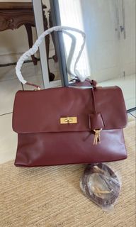 (Kategori: ) berada di . Dikirim oleh debayoo (ID iklan 1450667638, Gambar 1). Deskripsi: .