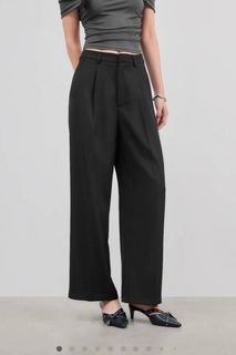 (Category: ) located in . Submitted by preloveedclothes (Listing ID 1450707415, Image 1). Description: .