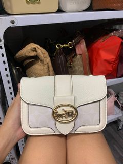 (Category: ) located in . Submitted by _prettysimplecollection (Listing ID 1450638704, Image 1). Description: .