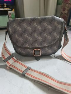 (Kategori: ) berada di . Dikirim oleh winda.triana (ID iklan 1450542013, Gambar 1). Deskripsi: .