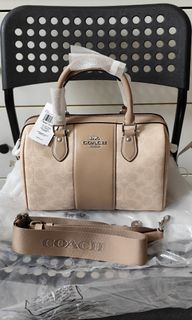 (Kategori: ) berada di . Dikirim oleh lovelystuffff24 (ID iklan 1450584408, Gambar 1). Deskripsi: .
