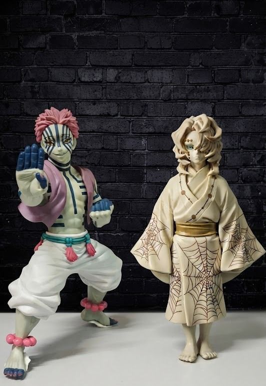 Combo Demon Slayer (Category: Toys & Games) located in Kuala Lumpur. Submitted by pakbelalang_8311 (Listing ID 1450678401, Image 1). Description: Combo Demon Slayer'Akaza&Rui' Figure -sell as-is.