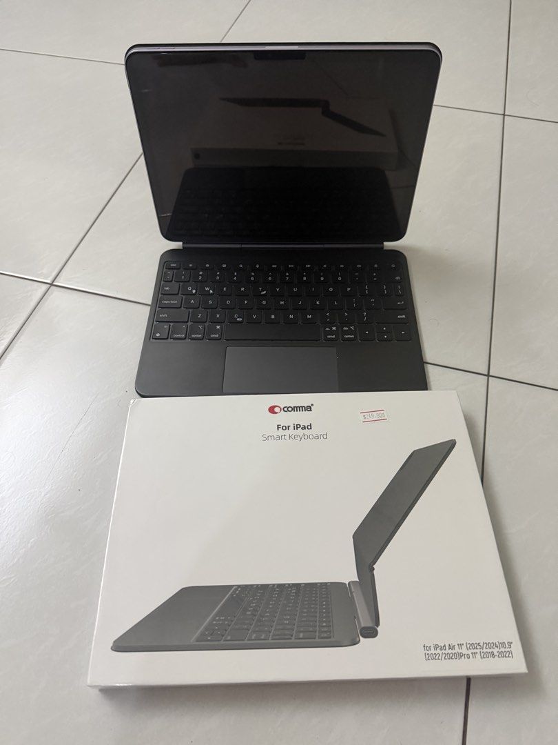 COMMA Smart Keyboard for iPad Air 11" / Pro 10.9"/11"