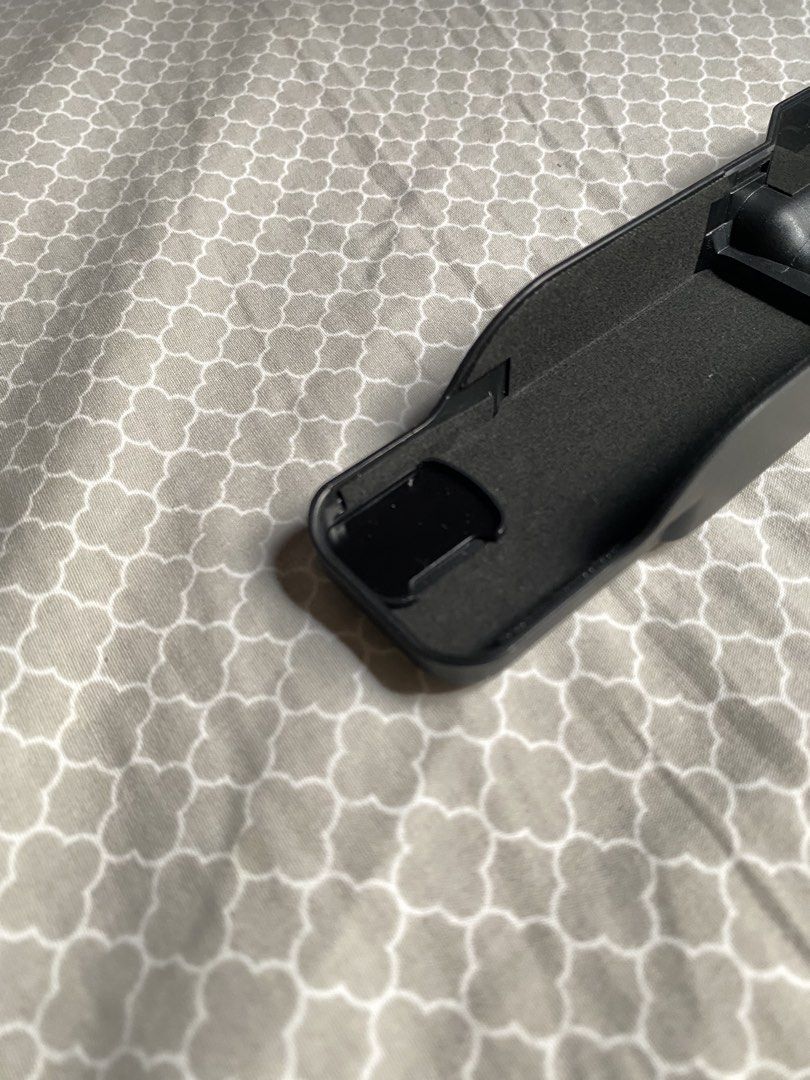 DJI Osmo Pocket 3 Gimbal-Body Case (Category: Other Mobile & Gadget Accessories) located in Manila. Submitted by asdthings (Listing ID 1450638229, Image 3). Description: Never used. With padding for gimbal and slot for ND filters.