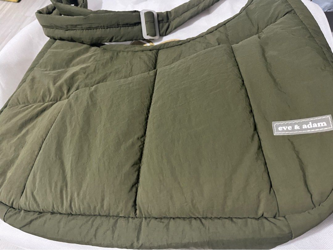 EVE & ADAM - Cali Puffer Bag (Fatigue, LARGE) (Category: Shoulder Bags) located in Monkayo. Submitted by rscdimpas (Listing ID 1450591949, Image 1). Description: .