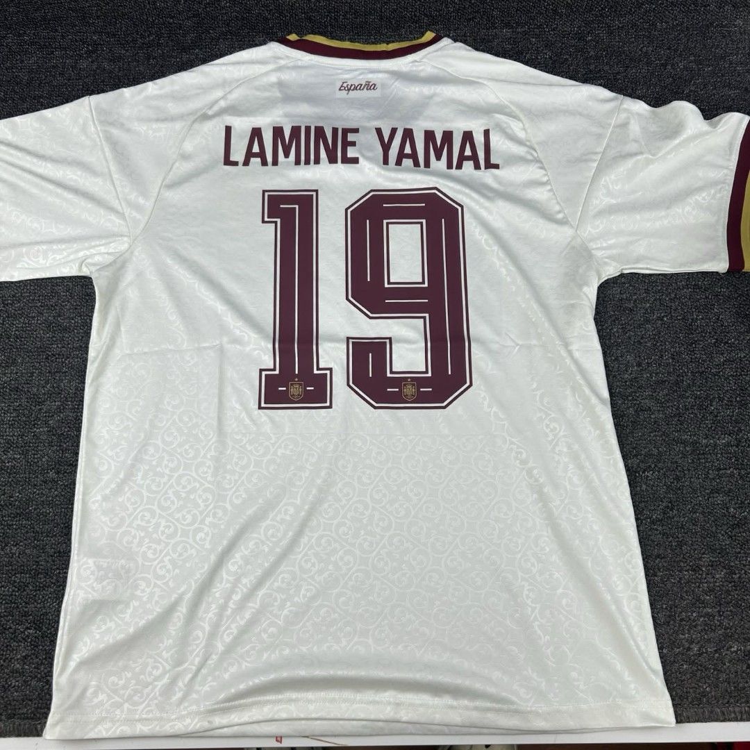 football-jersey-spain-world-cup-2026-away-kit-lamine-yamal-19-men-s