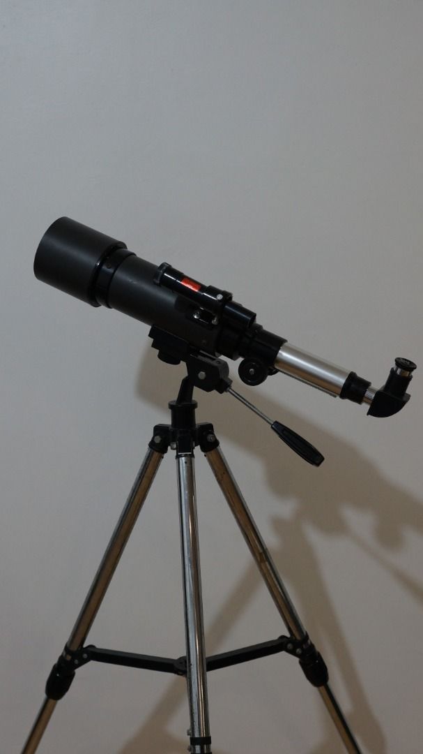 FOR SALE Astronomical telescope (Category: Tripods & Monopods) located in Caloocan City. Submitted by rarewhale_64bb1d (Listing ID 1450688614, Image 1). Description: for surveillance , spy echt - Black telescope - Includes tripod for stability - Ideal for stargazing - Ready for your next celestial adventure - Feel free to ask questions! with box can do lalamove ,LBC, pick up.
