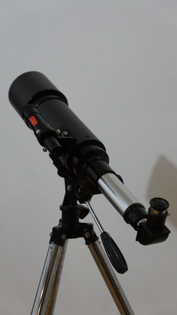 FOR SALE Astronomical telescope (Category: Tripods & Monopods) located in Caloocan City. Submitted by rarewhale_64bb1d (Listing ID 1450688614, Image 3). Description: for surveillance , spy echt - Black telescope - Includes tripod for stability - Ideal for stargazing - Ready for your next celestial adventure - Feel free to ask questions! with box can do lalamove ,LBC, pick up.