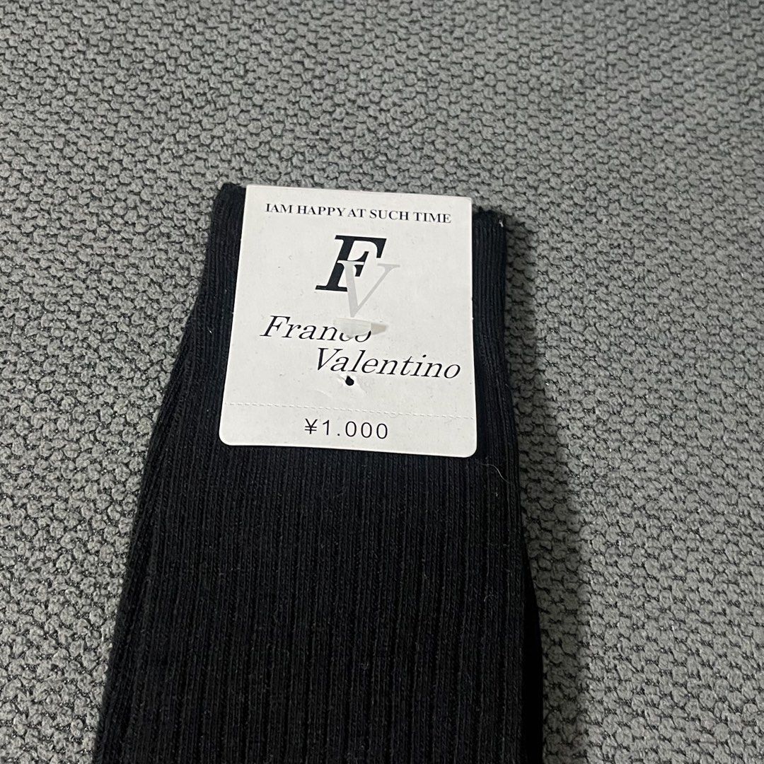Franco Valentino Black Long Socks (Category: Socks) located in Silang. Submitted by f4iry4rch1ve (Listing ID 1450584366, Image 2). Description: Franco Valentino Black Long Socks 250 php+ sf Condition: 10/10 Size: 24-26 cm -authentic -from Japan - actual photos Note: Colors may vary due to lighting Please message me for shipping and payment method....