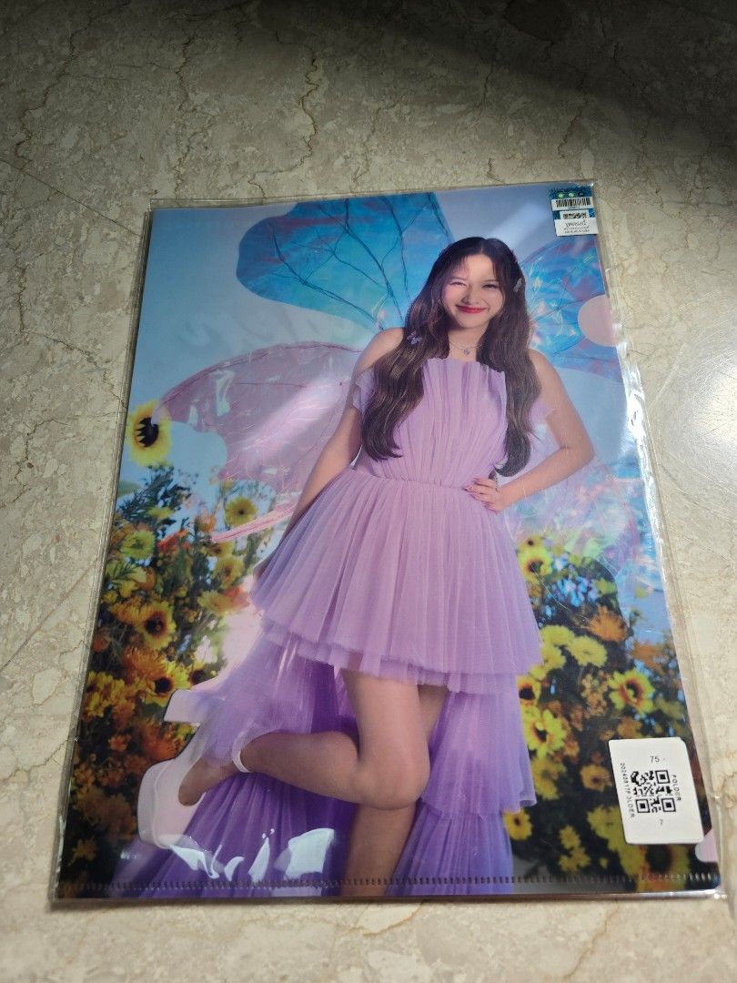 Freen sarocha Folder File (Category: Stationery & School Supplies) located in Singapore. Submitted by Blessingofthesea (Listing ID 1450599565, Image 2). Description: - Brand new, still in original plastic packaging - Approx. A3 size - Ideal folder file dm me if interested. thank you.