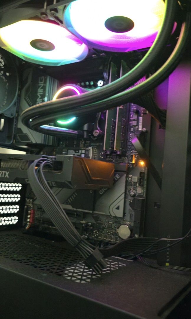 Gaming PC Tower with RGB Lighting513512794280448002