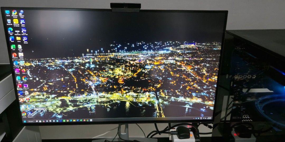 Gaming PC Tower with RGB Lighting513512794280448003
