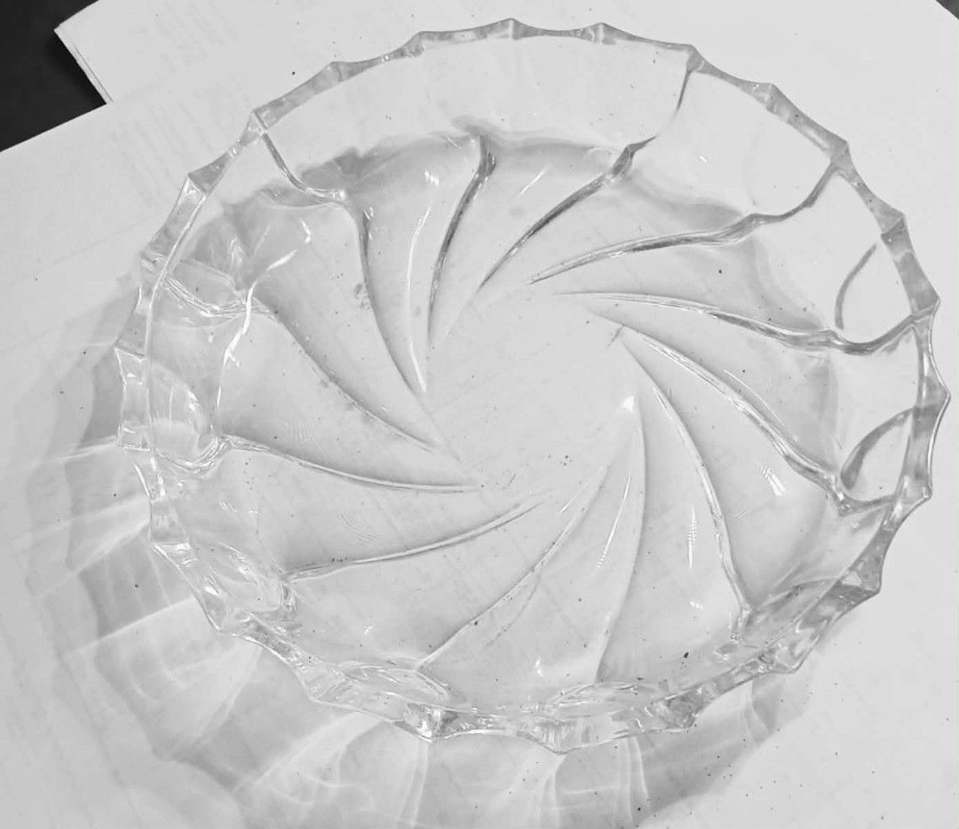 Glass serving dish (Category: Other Kitchenware & Tableware) located in Las Pinas. Submitted by bethany1965 (Listing ID 1450539109, Image 1). Description: Round serving bowl glass to serve your salad, chopsuey , adobo, chix dishes etc, from my mom's aparador, never been used just for display P80 only #glassservingdish.