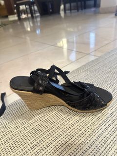 (Category: ) located in . Submitted by salma_aly (Listing ID 1450651240, Image 1). Description: .