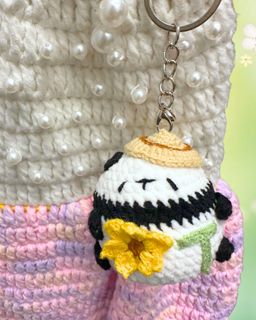 (Category: ) located in . Submitted by welovefleamarket (Listing ID 1450579800, Image 1). Description: .