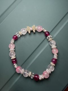 (Category: ) located in . Submitted by crystalsplusanythingcute (Listing ID 1450537144, Image 1). Description: .