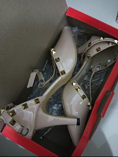 (Kategori: ) berada di . Dikirim oleh pitaprelovedstuff (ID iklan 1450611382, Gambar 1). Deskripsi: .