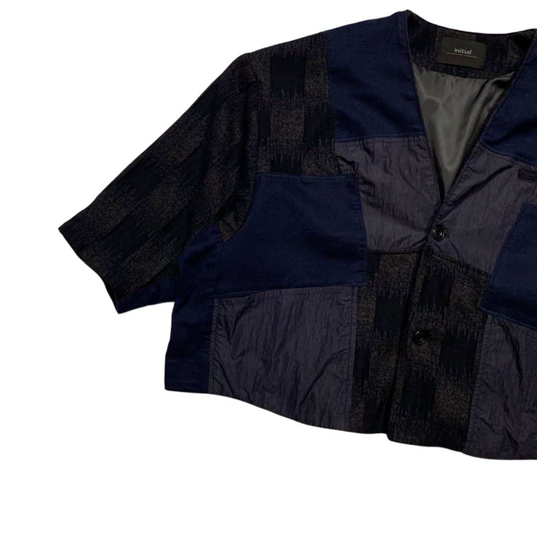 Initial Japan Patchwork Cropped Kimono (Category: Coats, Jackets and Outerwear) located in Baguio. Submitted by thesecretshop_ph (Listing ID 1450717219, Image 3). Description: Size: Large Lenght: 23” Width: 26” Issues: - .