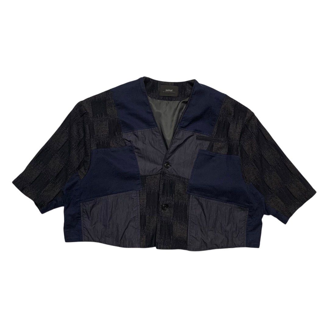 Initial Japan Patchwork Cropped Kimono (Category: Coats, Jackets and Outerwear) located in Baguio. Submitted by thesecretshop_ph (Listing ID 1450717219, Image 1). Description: Size: Large Lenght: 23” Width: 26” Issues: - .