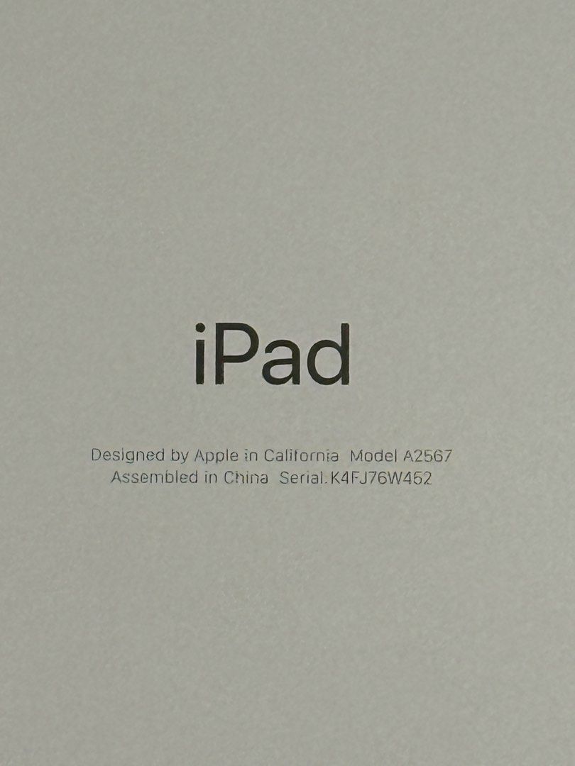 iPad mini (6th Gen) 64GB Wi-Fi (Category: iPad) located in Taguig. Submitted by myclosetdestash (Listing ID 1450530846, Image 3). Description: iPad mini (6th Gen) 64GB Wi-Fi – 100% No Scratches (Unit Only) Battery health still at 92.1% Details Model: iPad mini (6th generation) Storage: 64 GB Condition: Pristine 10/10 condition. Absolutely no scratches on screen or body. Inclusions: Unit only (no box, no charger). Reason for Selling: Seldom used /