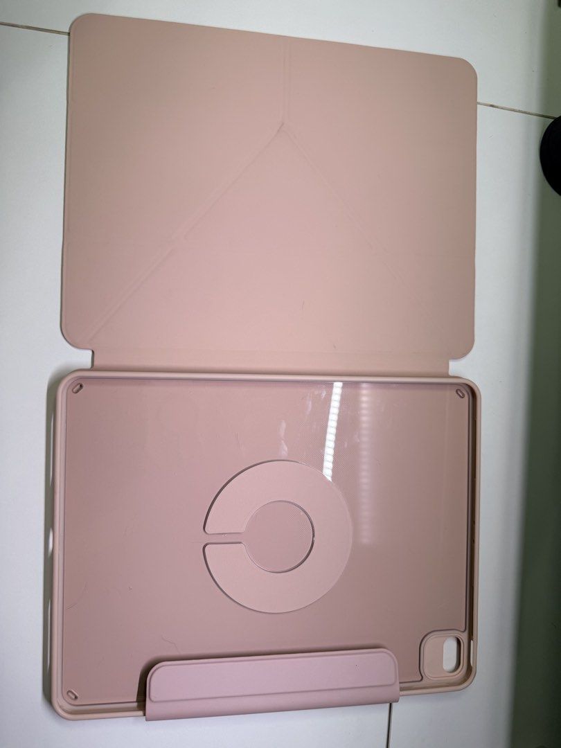 Ipad pro 12.9in case (Category: Cases & Sleeves) located in Cavite. Submitted by jamalinao (Listing ID 1450640787, Image 2). Description: - Pink case designed for iPad Pro 12.9-inch - Features a versatile origami stand for various viewing angles - Includes a convenient holder for your Apple Pencil - Soft interior lining to protect your device -Please take note of the stain at the back of the case.