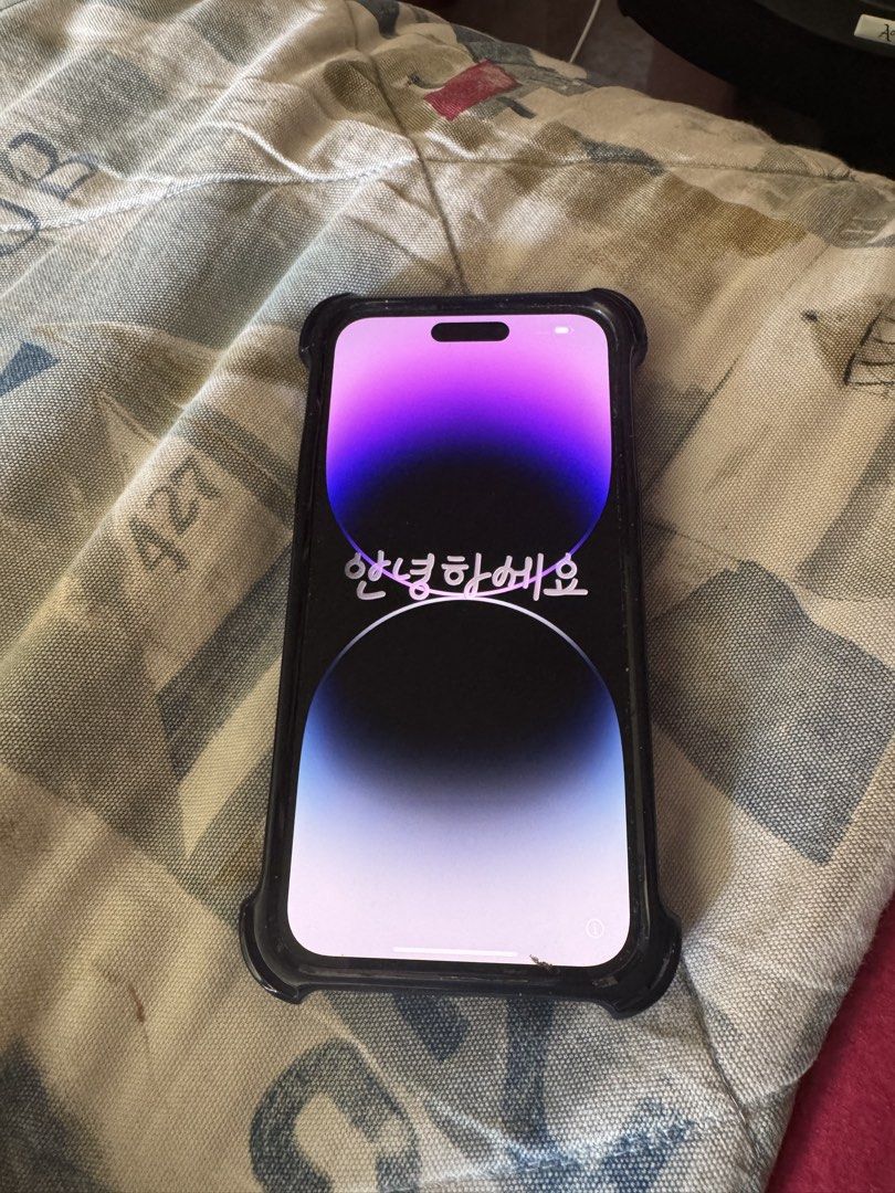 IPhone 14 Pro Max (Category: iPhone X Series) located in Pasig City. Submitted by danbrit_sells (Listing ID 1450591738, Image 2). Description: [1TB] iPhone 14 Pro Max Price: ₱40,000 (Slightly negotiable) Description: Selling an iPhone 14 Pro Max, 1TB storage model. Key Features & Condition: Capacity: Massive 1TB storage. Battery Health: 84%. Performance: Fully functional, no issues. Cosmetic: Excellent condition, always used with a protective cas