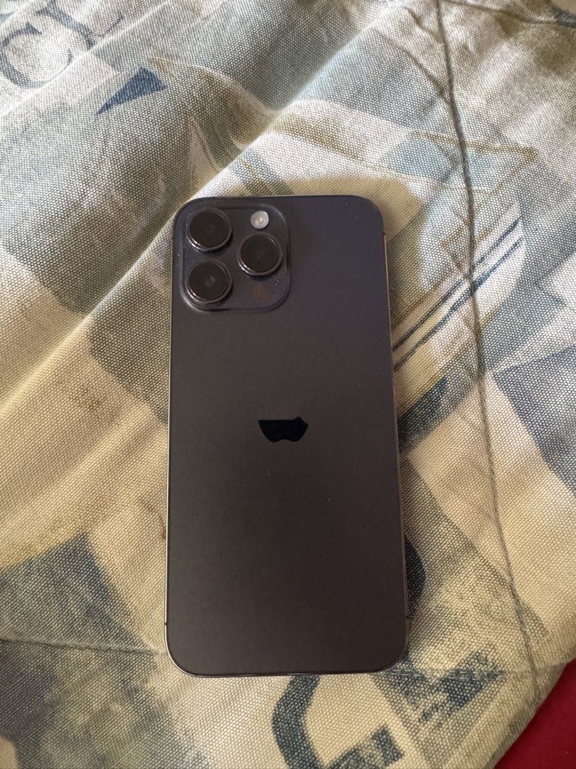 IPhone 14 Pro Max (Category: iPhone X Series) located in Pasig City. Submitted by danbrit_sells (Listing ID 1450591738, Image 1). Description: [1TB] iPhone 14 Pro Max Price: ₱40,000 (Slightly negotiable) Description: Selling an iPhone 14 Pro Max, 1TB storage model. Key Features & Condition: Capacity: Massive 1TB storage. Battery Health: 84%. Performance: Fully functional, no issues. Cosmetic: Excellent condition, always used with a protective cas