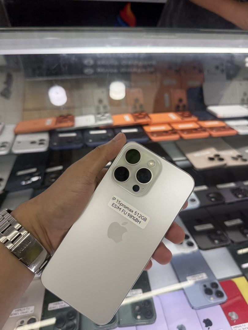 iPhone 15 Pro Max 512GB E-SIM 98% Battery Health (Category: iPhone 15 Series) located in San Juan City. Submitted by Khalidmgdla08 (Listing ID 1450699618, Image 3). Description: FOR SALE | TRADE/SWAP Price: 40,500 On hand: iPhone 15 Pro Max✔️ 512GB ✔️ E-Sim OPENLINE ✔️ 98% Batt health ✔️ 100% Original ✔️ 99% Makinis ✔️ 99% Smooth ✔️ NOT REFURB ✔️ NO HIDDEN ISSUES ✔️ NEVER BEEN REPAIRED ✔️ TEST TO SAWA✔️ FREE 3-UTOOLS ✔️ ANY MODEL OF IPHONE AND SA