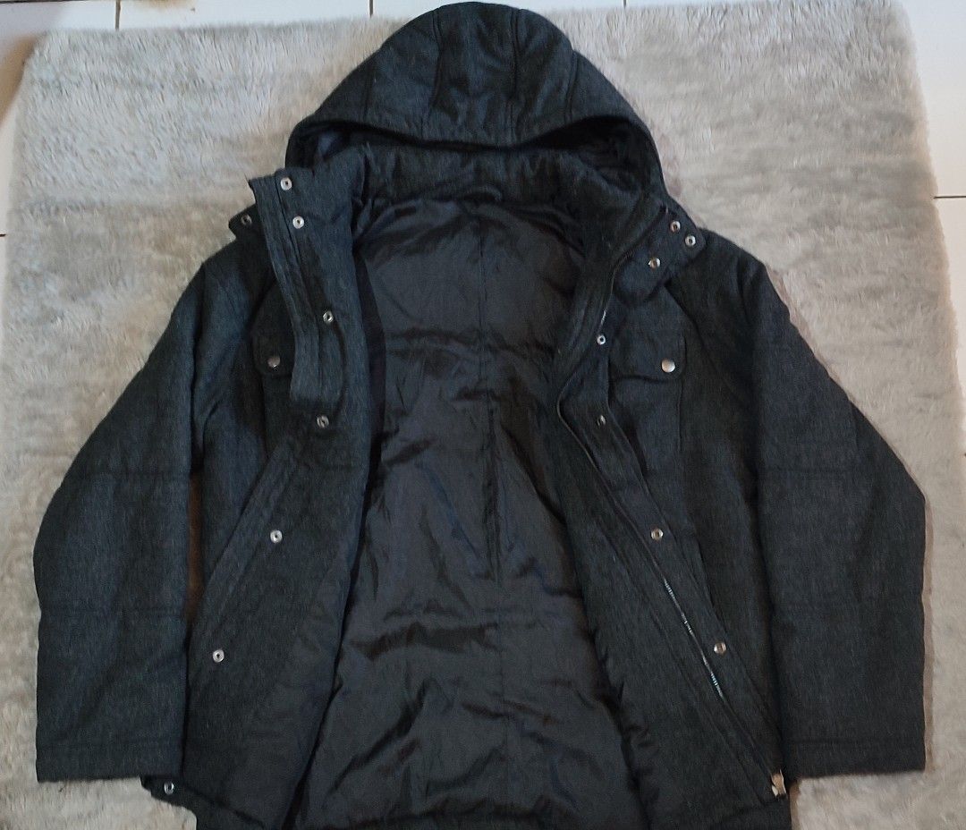 Jaket outdoor brand Global Uniqlo (Kategori: Olshop Pria) berada di Semarang. Dikirim oleh lucky_810 (ID iklan 1450624034, Gambar 2). Deskripsi: jual jaket gunung tebal bolak balik brand Global Uniqlo no minus bahan tebal luar dalam lokasi Semarang Jawa Tengah minat hub 087721944478.