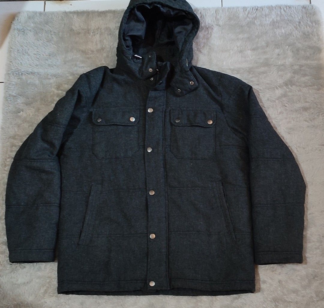 Jaket outdoor brand Global Uniqlo (Kategori: Olshop Pria) berada di Semarang. Dikirim oleh lucky_810 (ID iklan 1450624034, Gambar 3). Deskripsi: jual jaket gunung tebal bolak balik brand Global Uniqlo no minus bahan tebal luar dalam lokasi Semarang Jawa Tengah minat hub 087721944478.