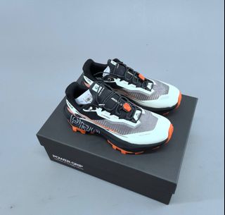 (Category: ) located in . Submitted by khai.uasneakers (Listing ID 1450640010, Image 1). Description: .