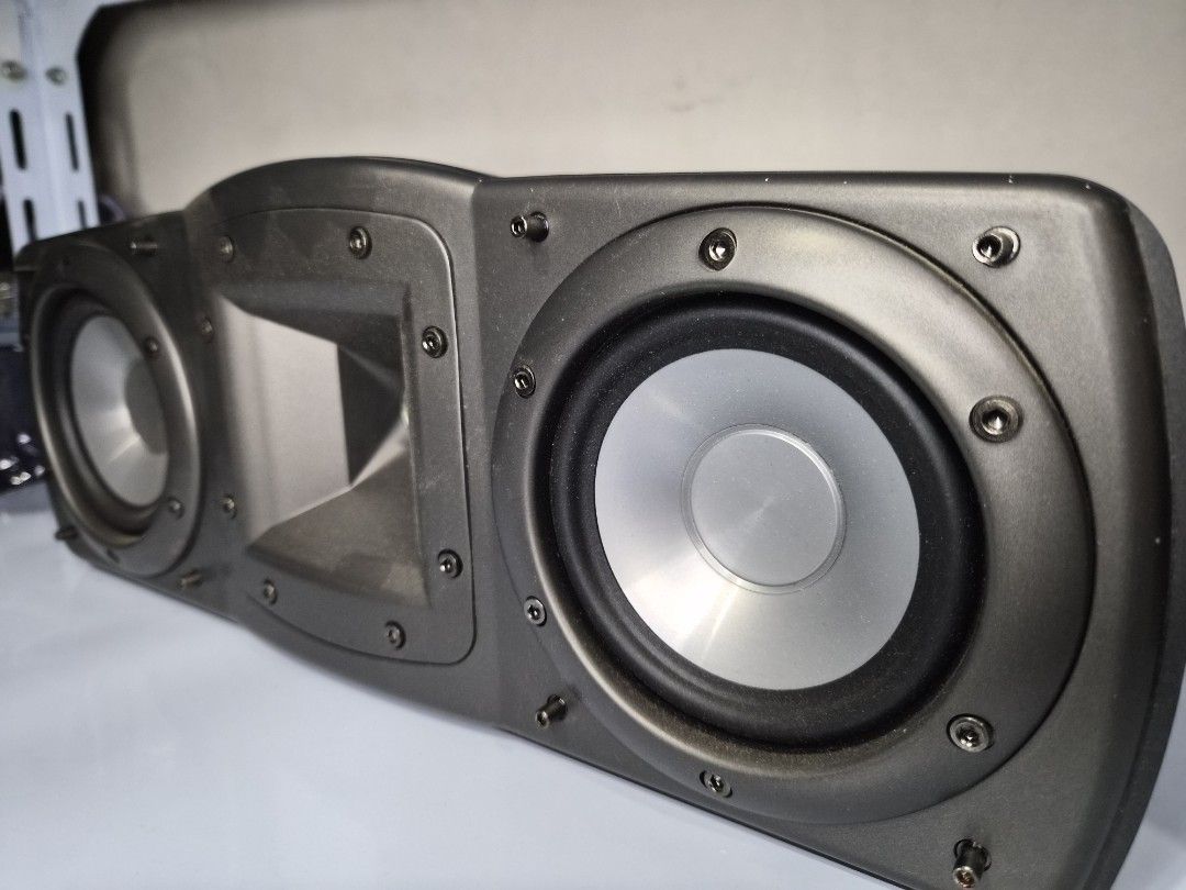 🔊 Klipsch Synergy Center Speaker (Category: Soundbars, Speakers & Amplifiers) located in Bacolod City. Submitted by audiophile_garage_bacolod (Listing ID 1450730896, Image 2). Description: 🔊 Klipsch Synergy Center Speaker 💰 Price: ₱4,500 Upgrade your home theater with the original Klipsch Synergy Center Speaker, delivering crystal-clear dialogue and powerful, detailed sound for movies, TV shows, and music. ✨ Specifications: 🔹 Frequency Respon