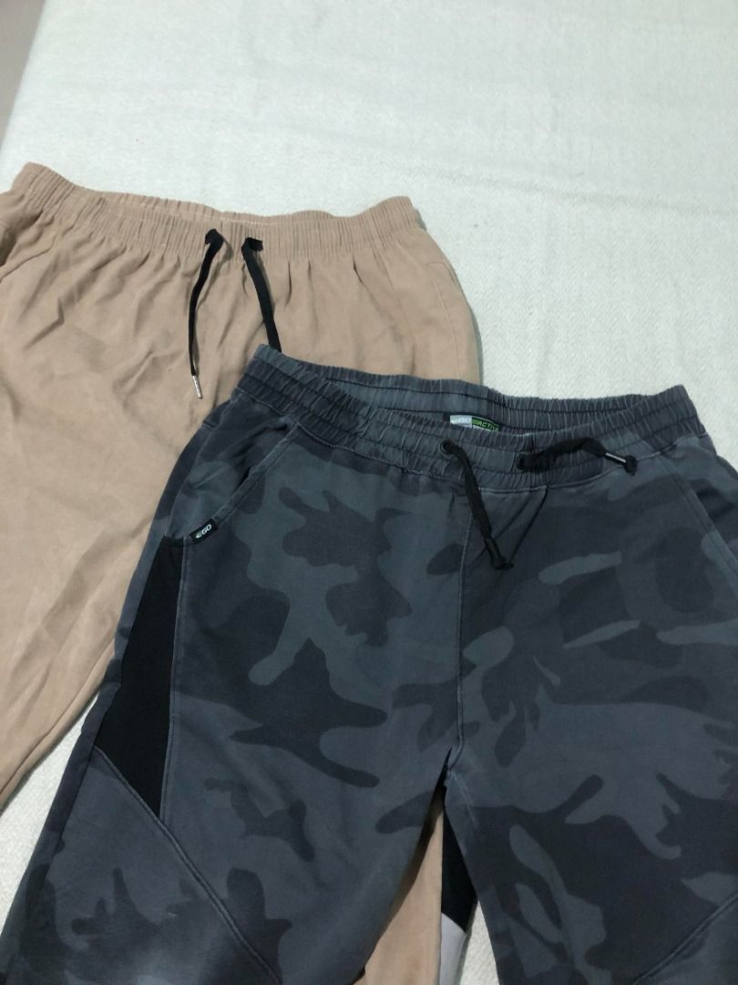(L-3XL) Plus size Men's Sweat Pants/Jeans (Category: Jeans) located in Calamba. Submitted by crlnnxx (Listing ID 1450659057, Image 1). Description: 💵 ┇90 each ୨୧ ┇rfs: decluttering 📍 ┇loc: Calamba, Laguna 🚗 ┇can do shipping via j&t, sf will be shouldered by the buyer 📍 ┇can do meet ups within calamba, or near anywhere nearby. 💵 ┇mop: Gcash/gotyme 📍 Brown Sweatpants Waist: 32 - 45 inches Length: 38 inches Size: L-3XL 📍 Black Sweat Pants Iss