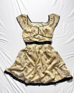 (Category: ) located in . Submitted by twilight4u_thrift (Listing ID 1450708240, Image 1). Description: .