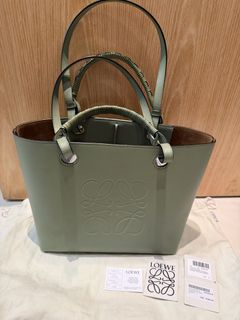（分類：）位於 。 由 rohcpkip 提交（商品編號 1450644415，圖片 1）。簡介： 。