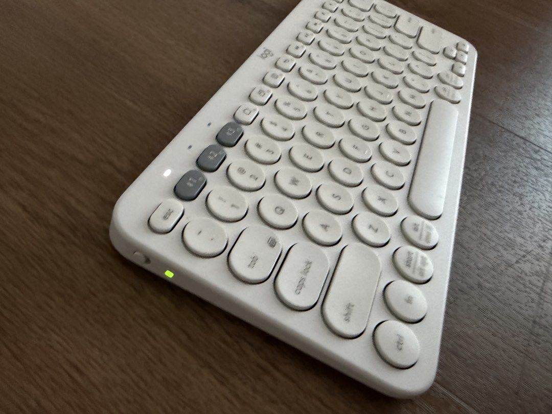 Logitech K380 Multi-Device Bluetooth Keyboard White513800596693995521