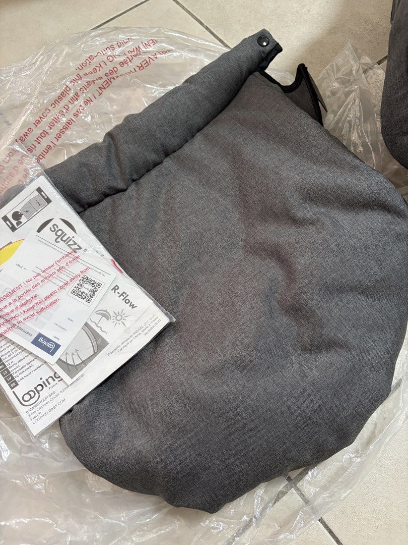 Looping Squizz Car Seat bought May 2025 (Category: Car Seats) located in Taguig. Submitted by hiporkchop (Listing ID 1450542137, Image 3). Description: - Bought for 9k last May 2025 - Selling for only 4k! - Used less than 10x when baby was a newborn, for pedia appointments - No drop history, airbag intact - Compatible with Squizz 3 stroller.