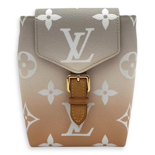 (Category: ) located in . Submitted by carousellluxury (Listing ID 1414530178, Image 1). Description: .